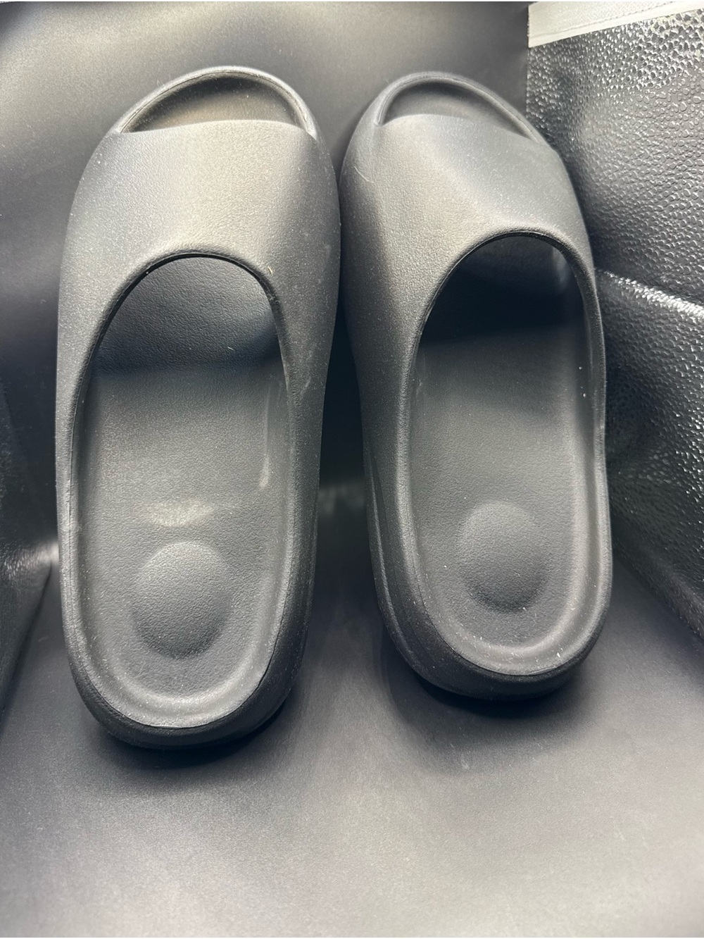 Yeezy Slide Sandals in Black size 13